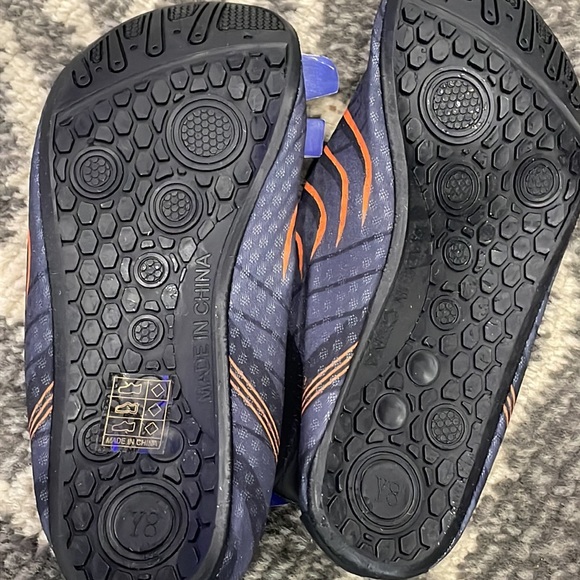 NIP Wootie youth water shoes - Picture 4 of 7